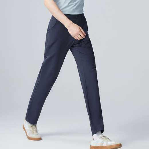 10点、PLUS会员：京东京造 高弹保型直筒休闲裤男 商务裤子男四季 83.01元