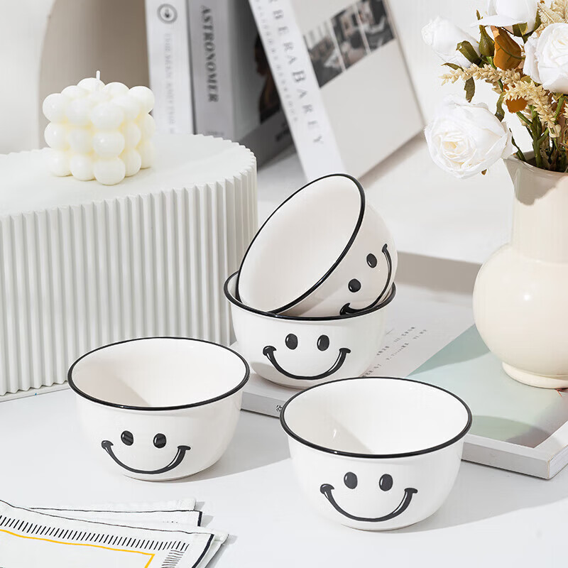 微信小程序、PLUS会员:惠寻 陶瓷餐具碗碟套装 笑脸4.75碗 4只 7.9元包邮(需领券)