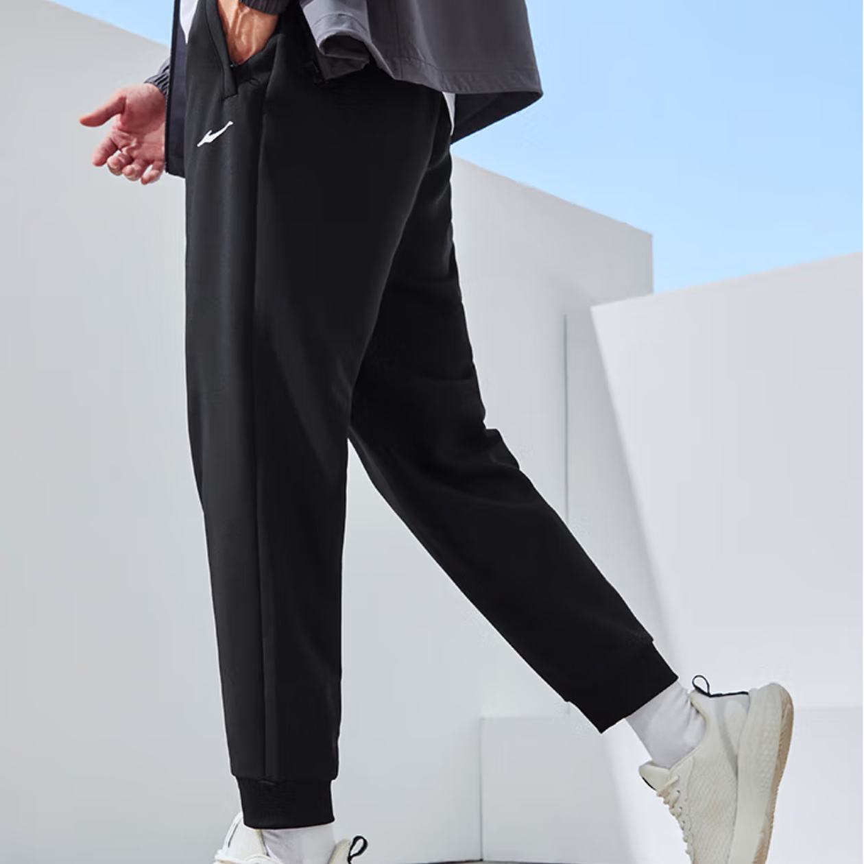 PLUS会员:鸿星尔克 运动裤 男 秋季新款 *2件 116.92元,合58.46元/件(需领券)