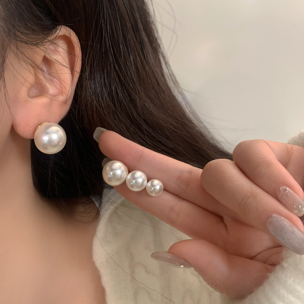 简约施家正圆珍珠耳钉女韩国轻奢洋气耳环高级感气质防过敏耳饰品